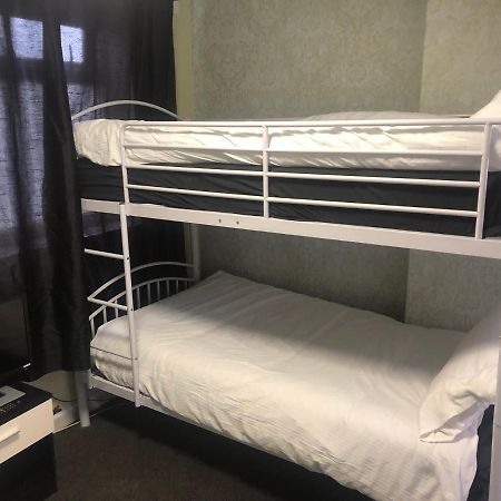 Ultimate Family Guest House Blackpool Dış mekan fotoğraf