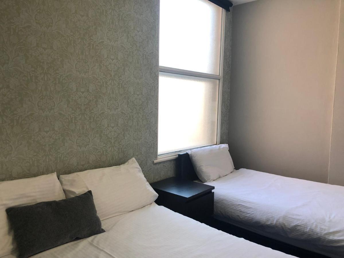 Ultimate Family Guest House Blackpool Dış mekan fotoğraf