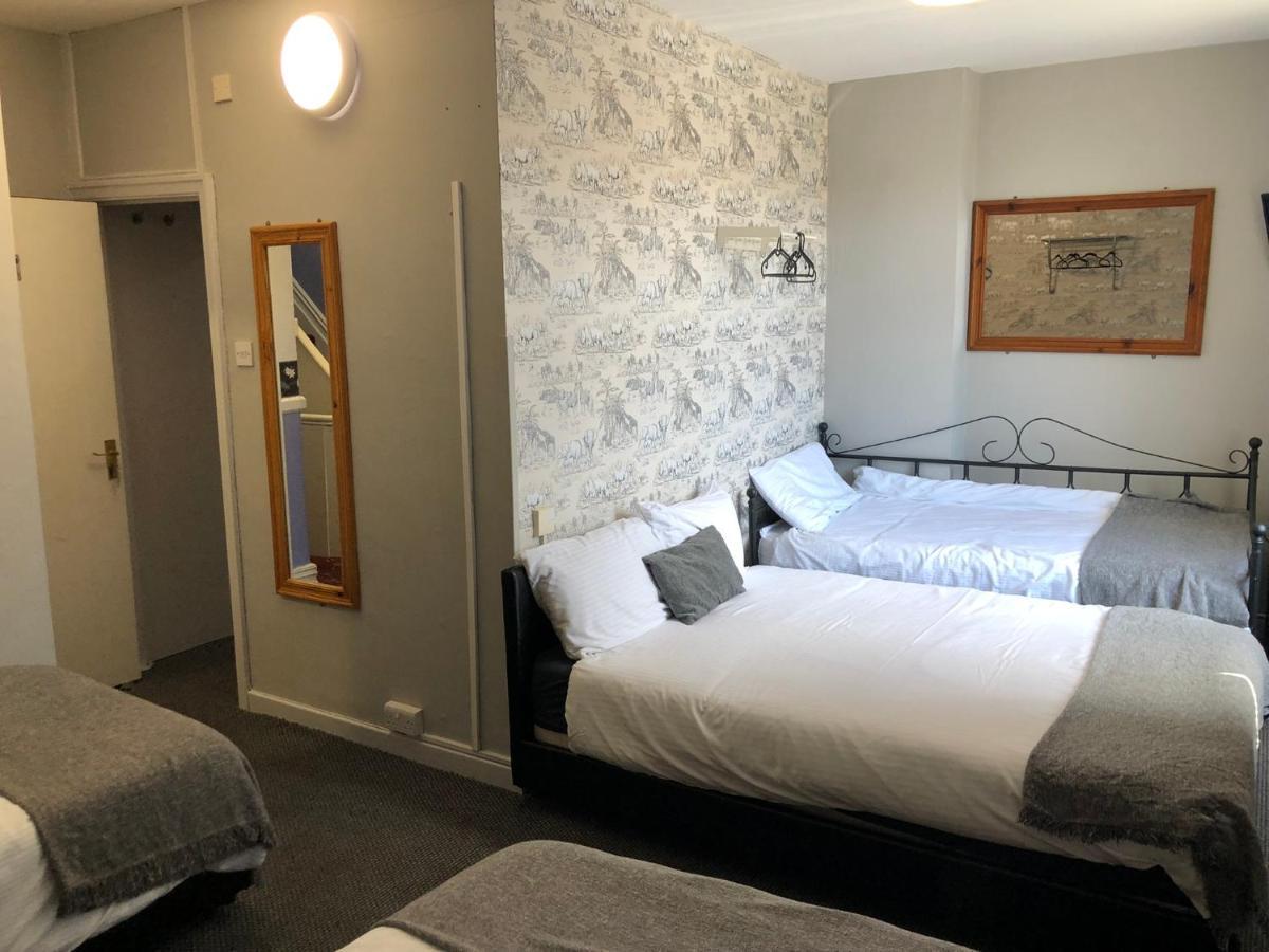 Ultimate Family Guest House Blackpool Dış mekan fotoğraf