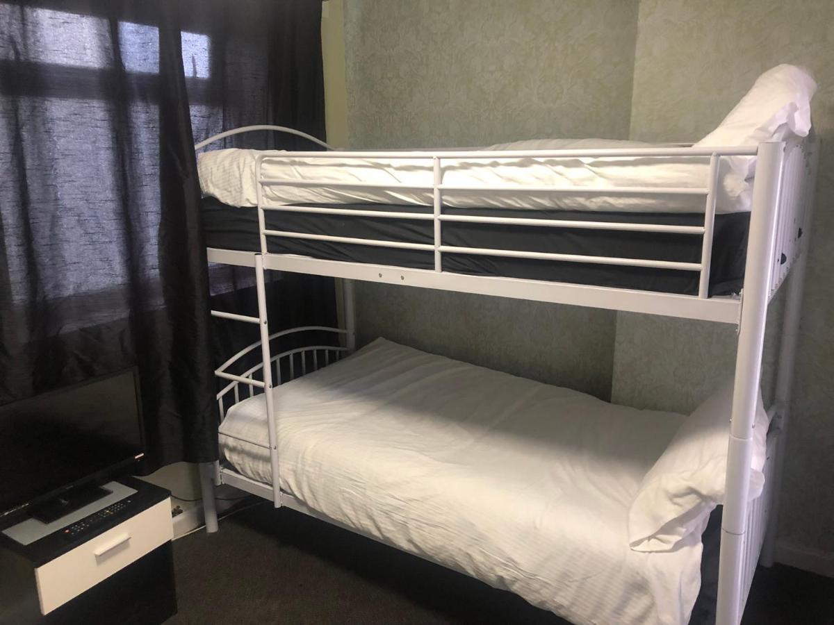 Ultimate Family Guest House Blackpool Dış mekan fotoğraf