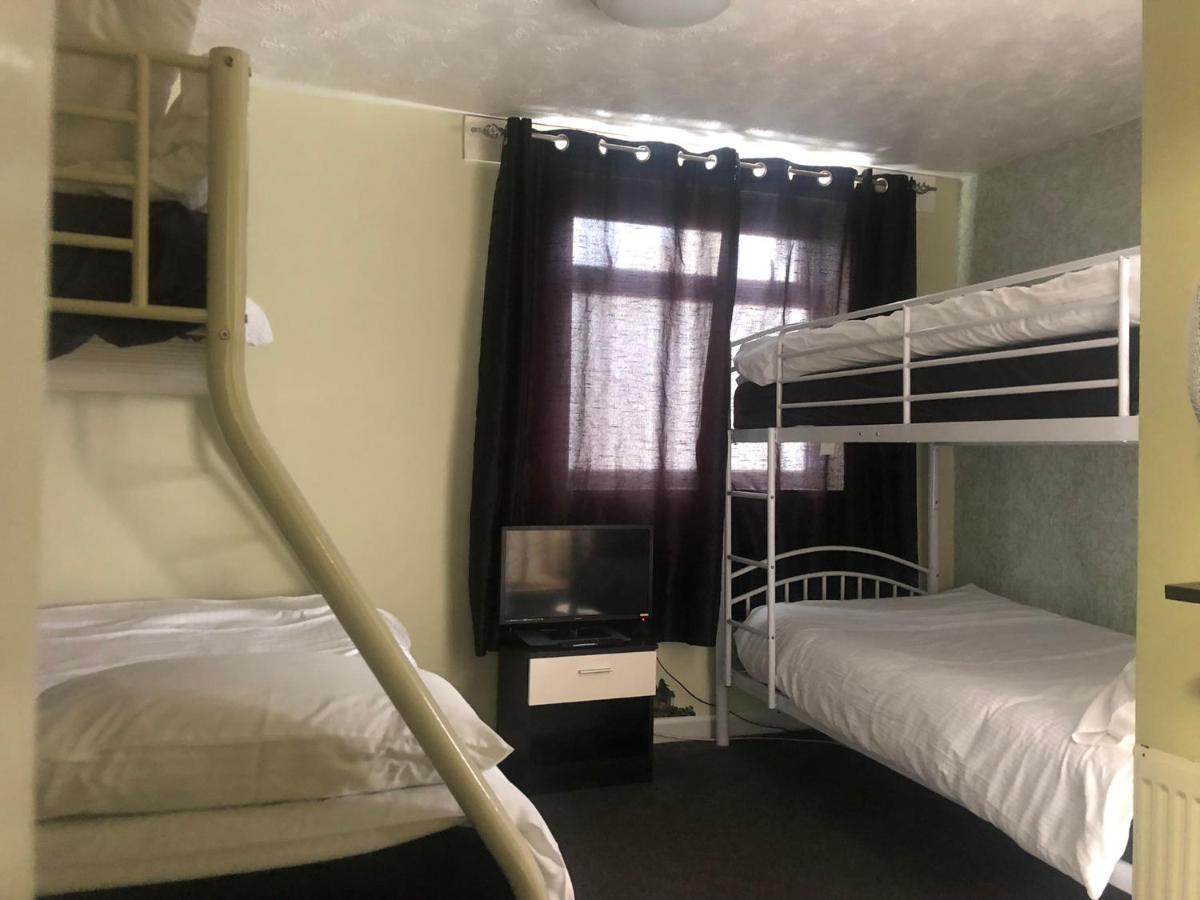 Ultimate Family Guest House Blackpool Dış mekan fotoğraf